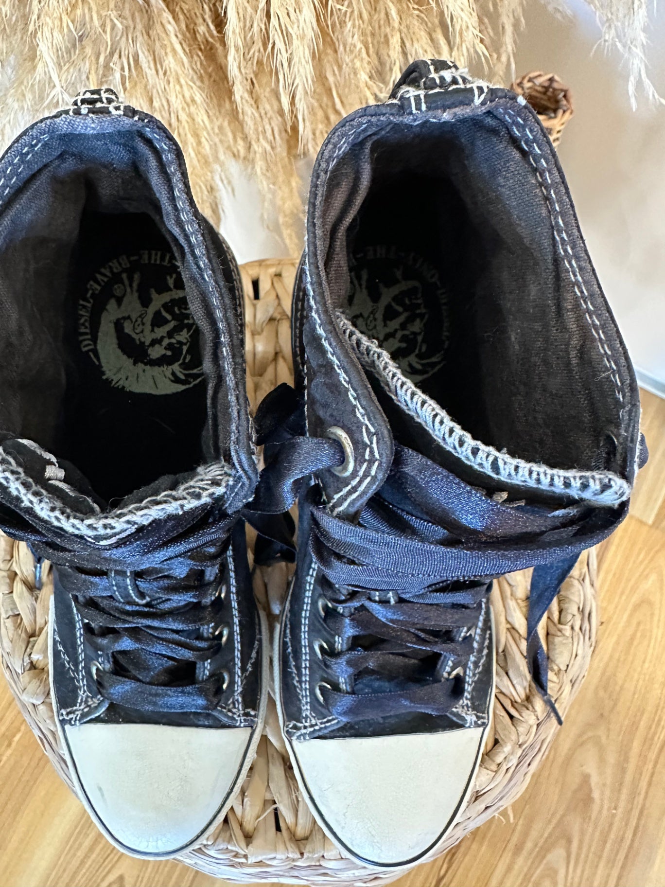 [SALE] Diesel Heels - Size 39 - Black / Cream
