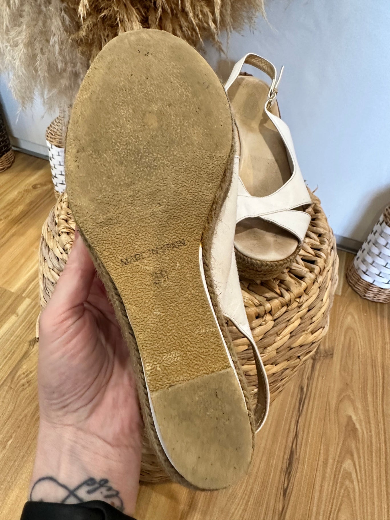 [SALE] Made in Italy White w Woven Wedges - Size EU 39