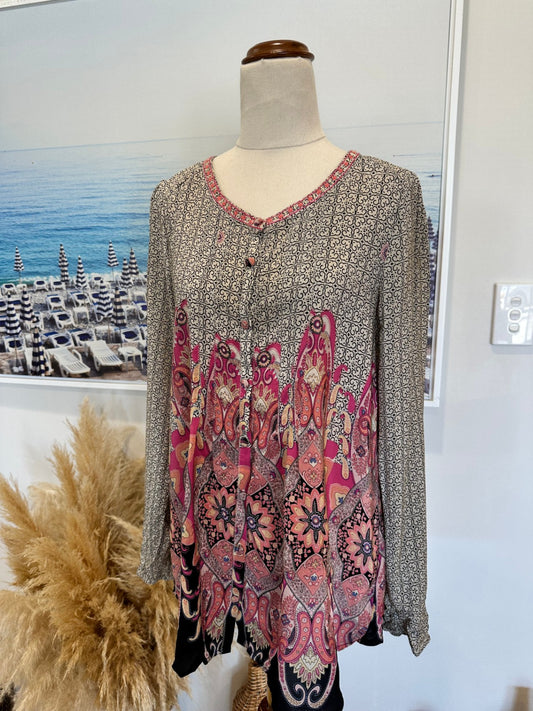Loobie's Story - 100% Silk Blouse - Size 12 - Black / Pink Boho