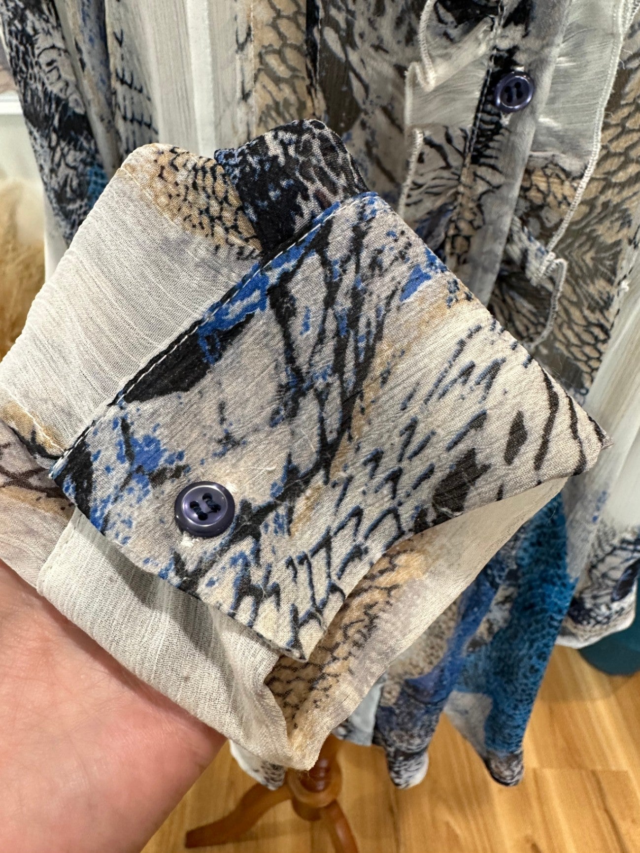 [SALE] Nuovi Sarti Shirt Large Cream / Blue