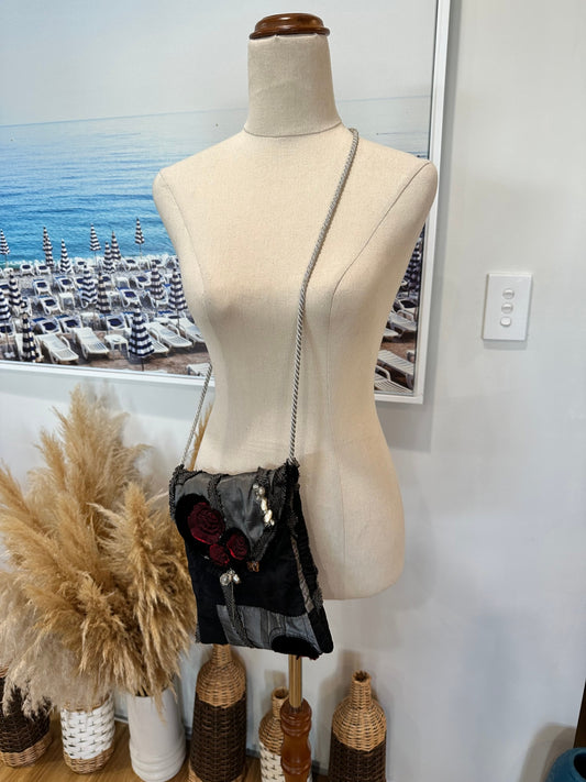 [SALE] Handmade Handbag Grey / Red / Black