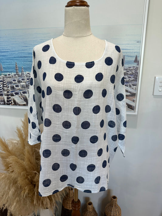 [SALE] 100% Cotton - New Collection Top Medium White with navy blue polka dots