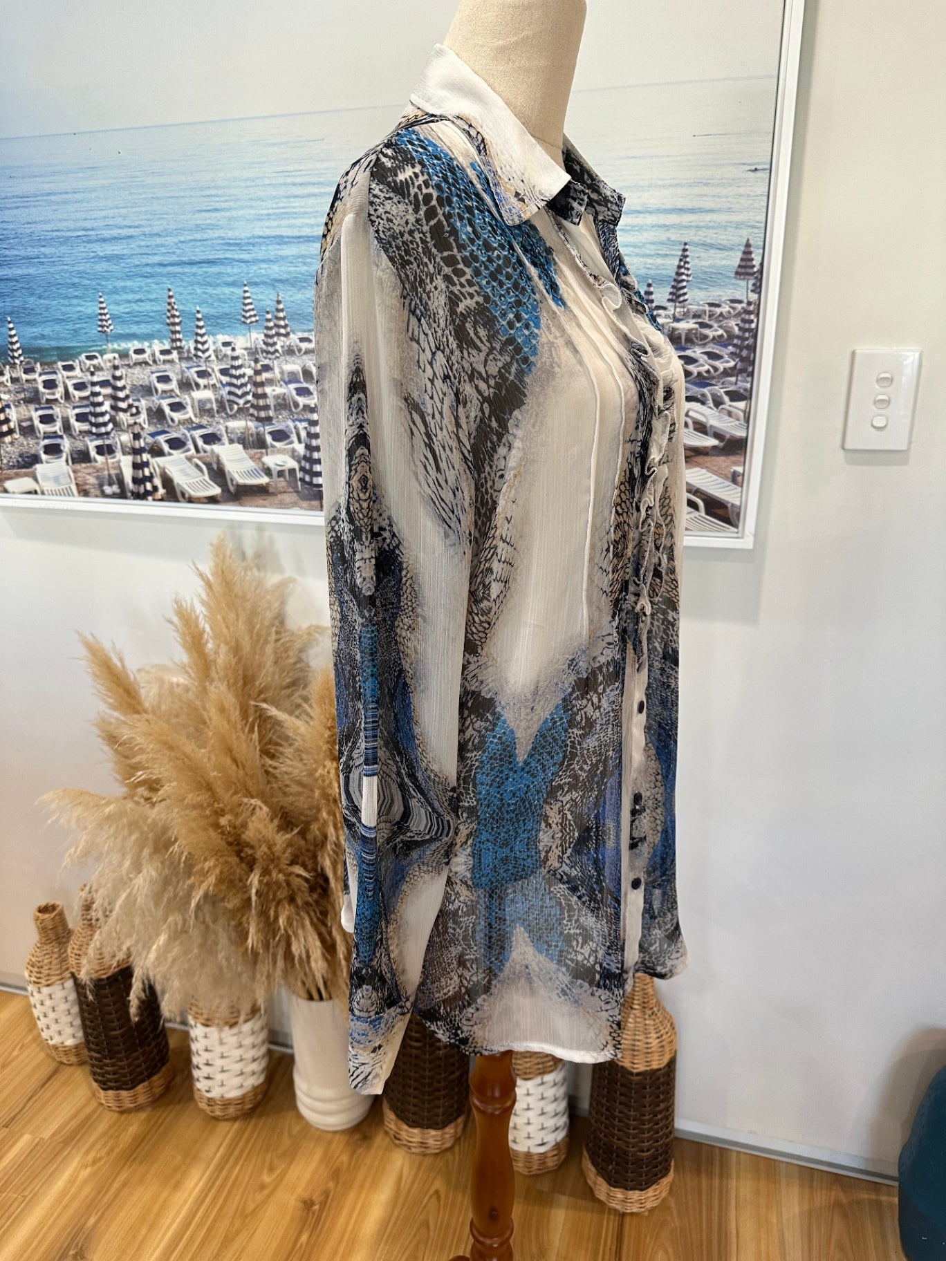 [SALE] Nuovi Sarti Shirt Large Cream / Blue