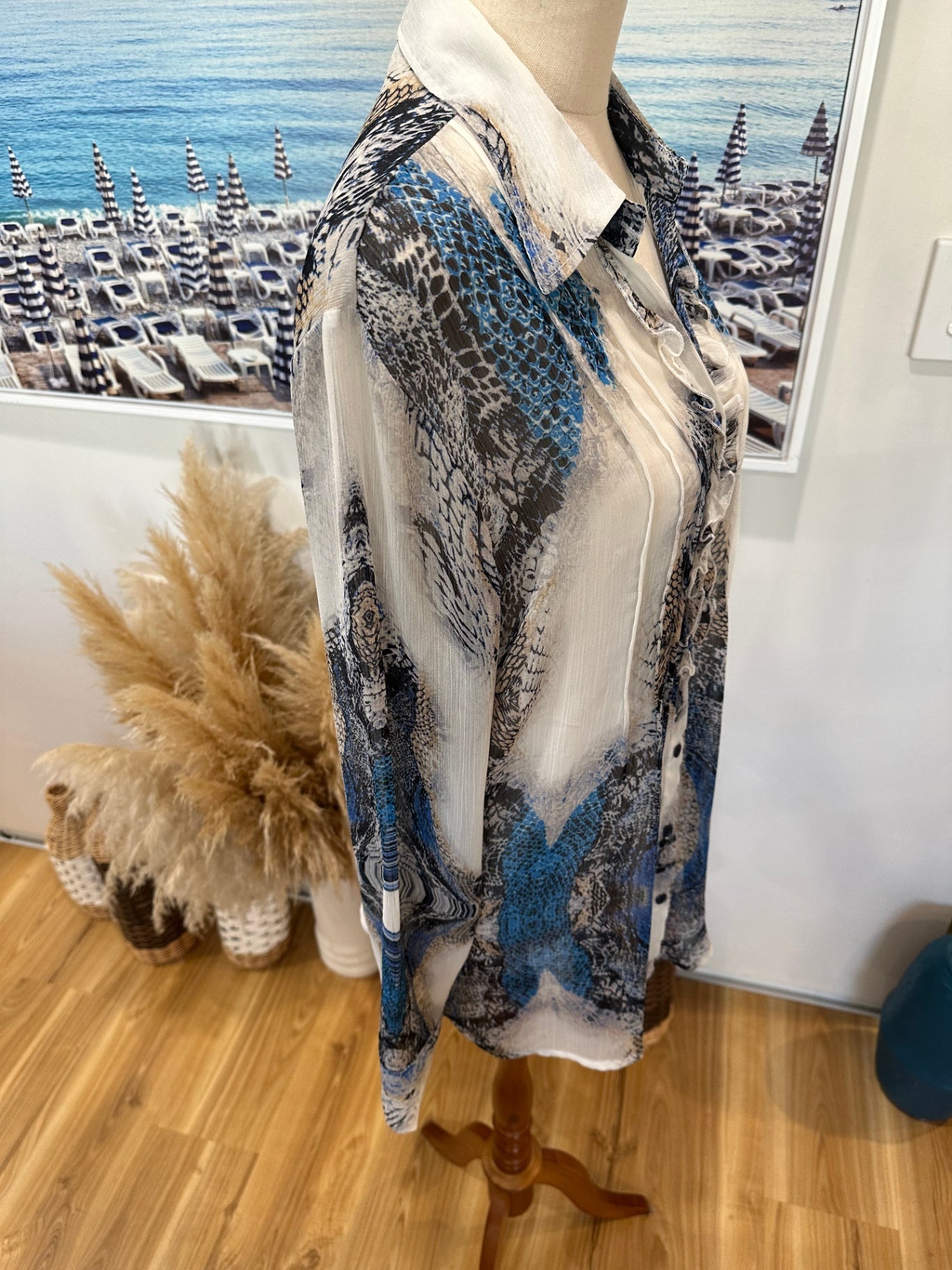 [SALE] Nuovi Sarti Shirt Large Cream / Blue