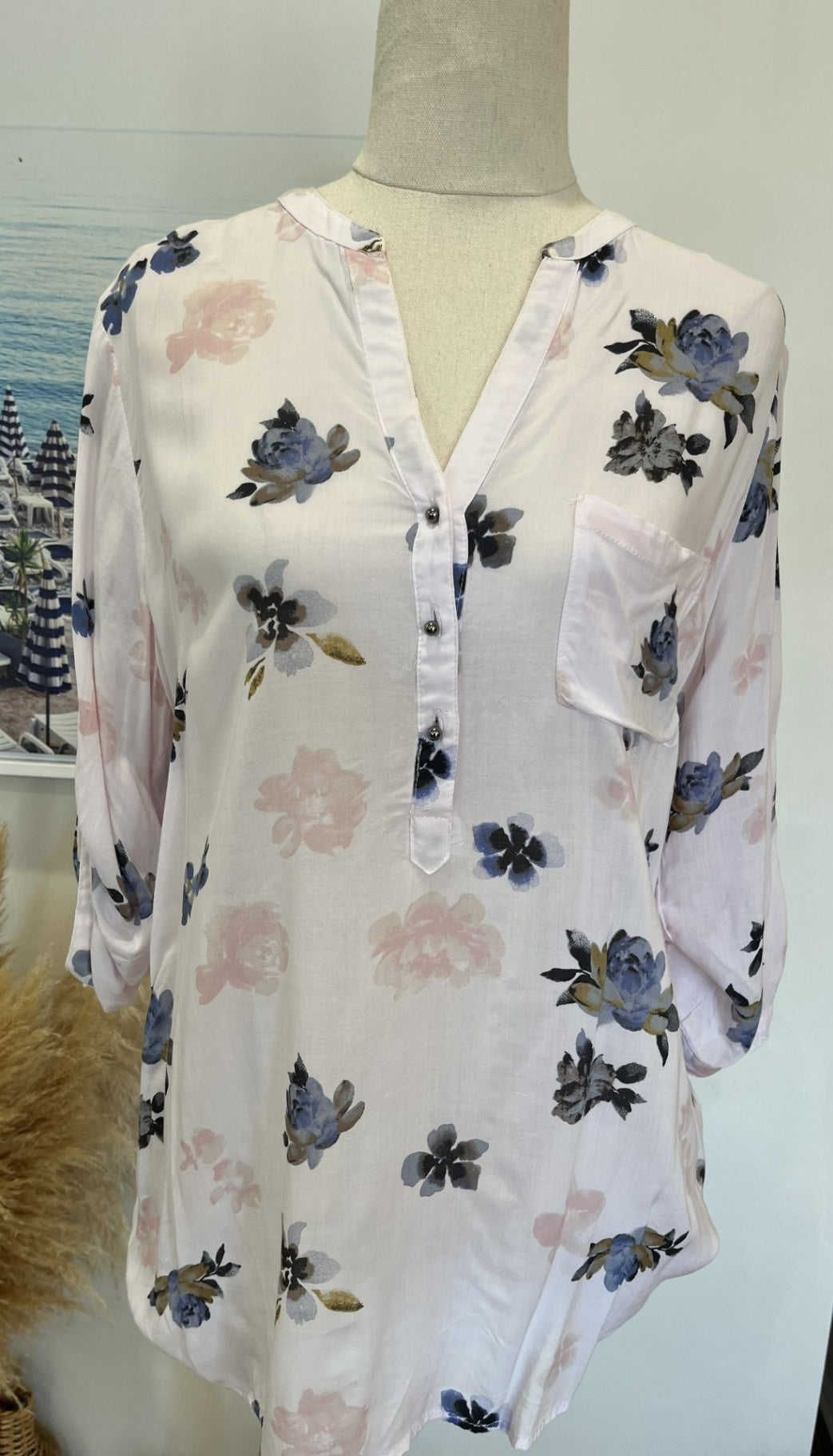[SALE] Zest Shirt 10 White with floral pattern in shades of blue, brown, and black