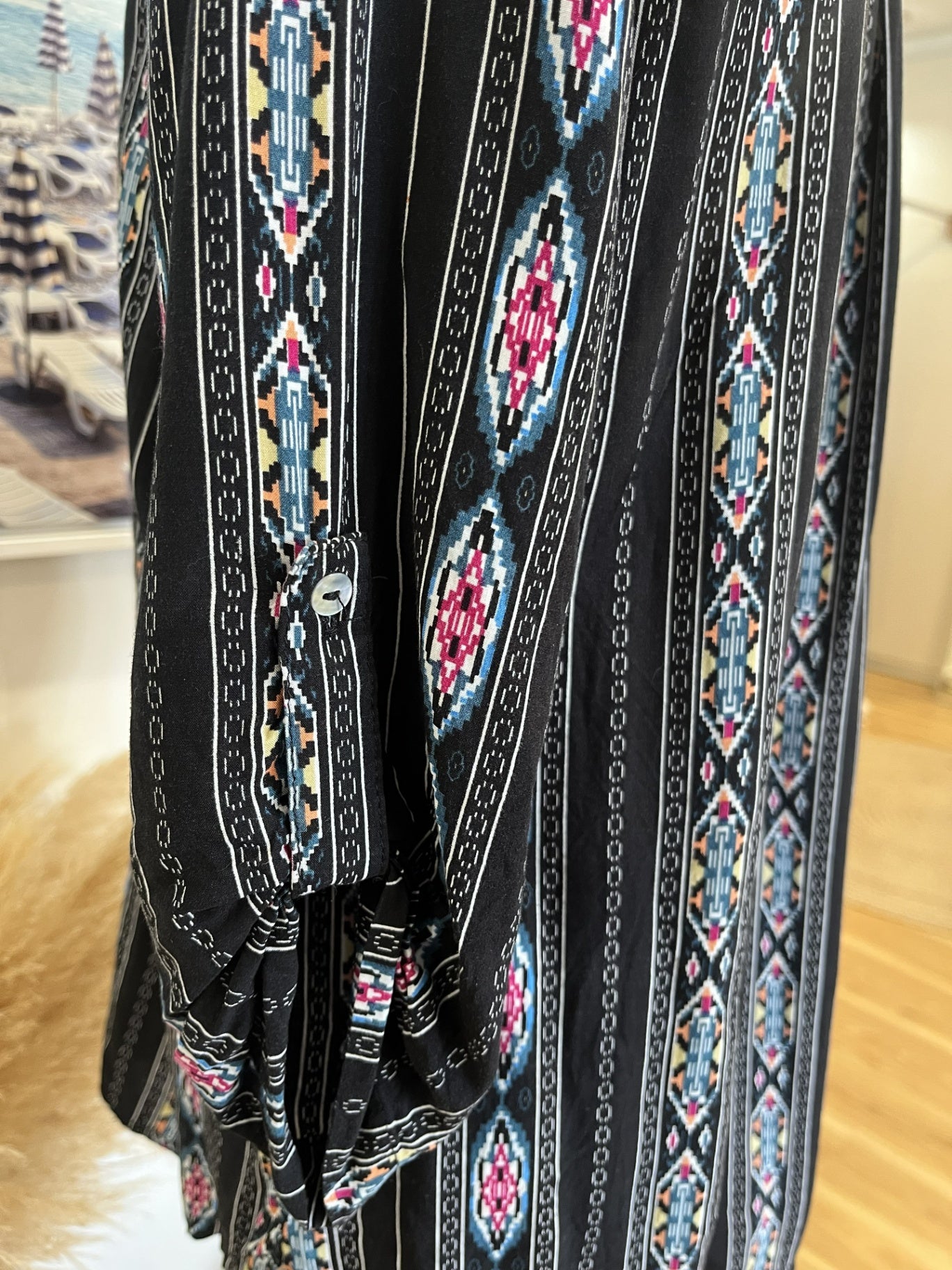 [SALE] Staccato Shirt Small Black with multicolored pattern