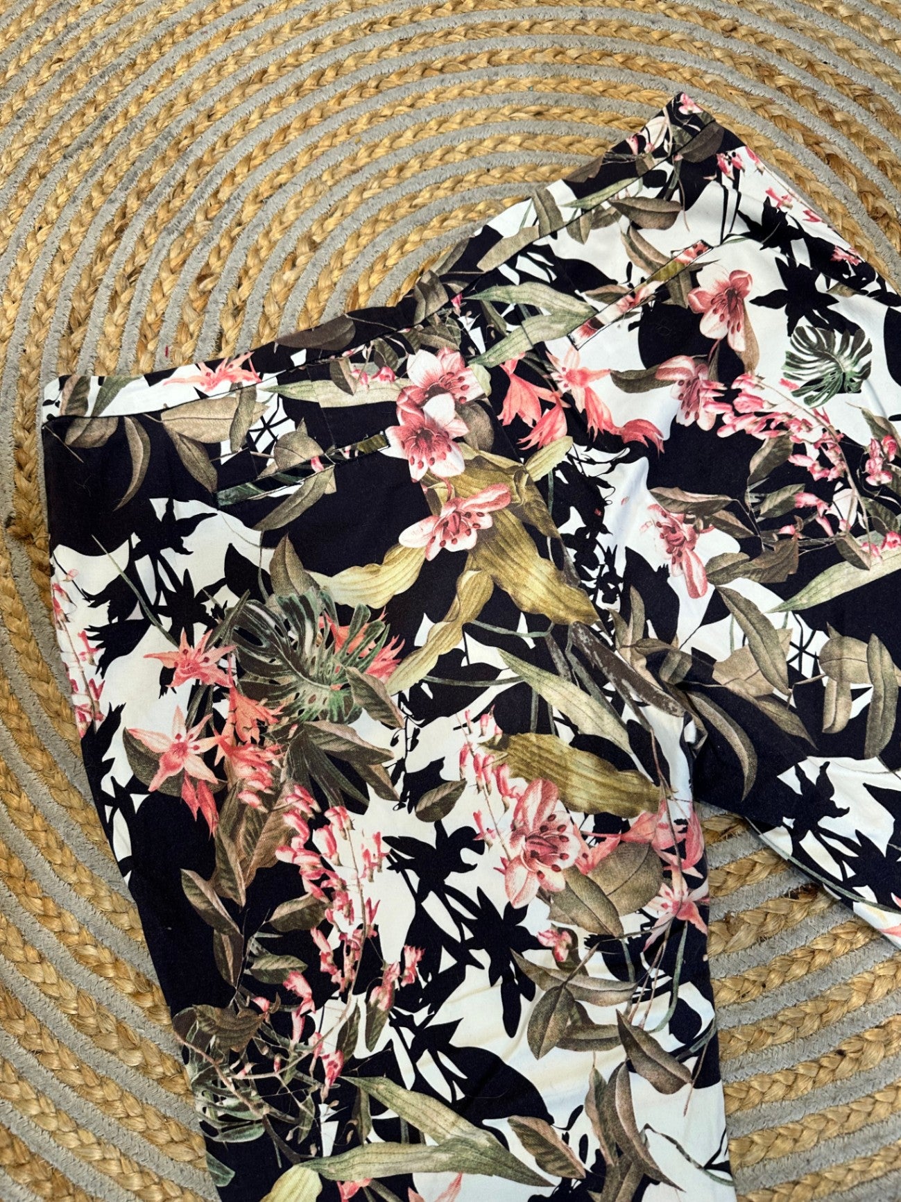 [SALE] Capture Multicolor Black & Pink Pants Size 18 