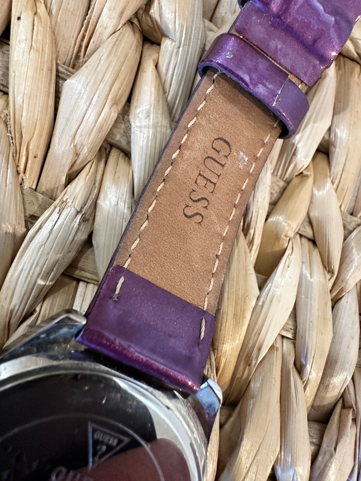 [SALE] Guess Wristwatch Purple