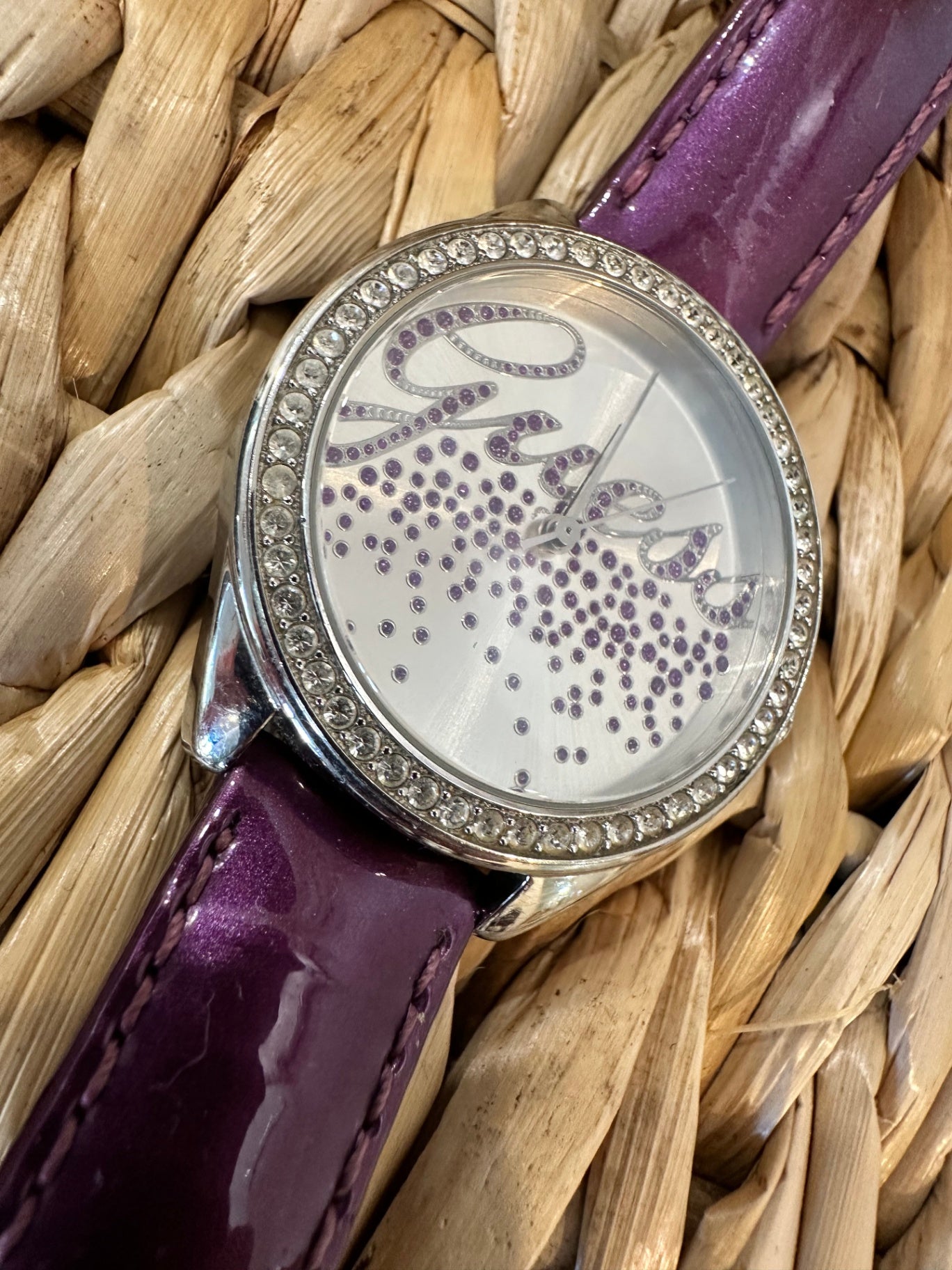 [SALE] Guess Wristwatch Purple