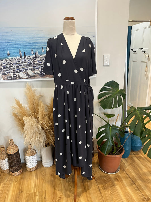 [SALE] Whistle Dress Navy blue with white polka dots