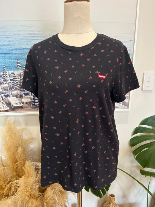 [SALE] Levi's T-Shirt M Black