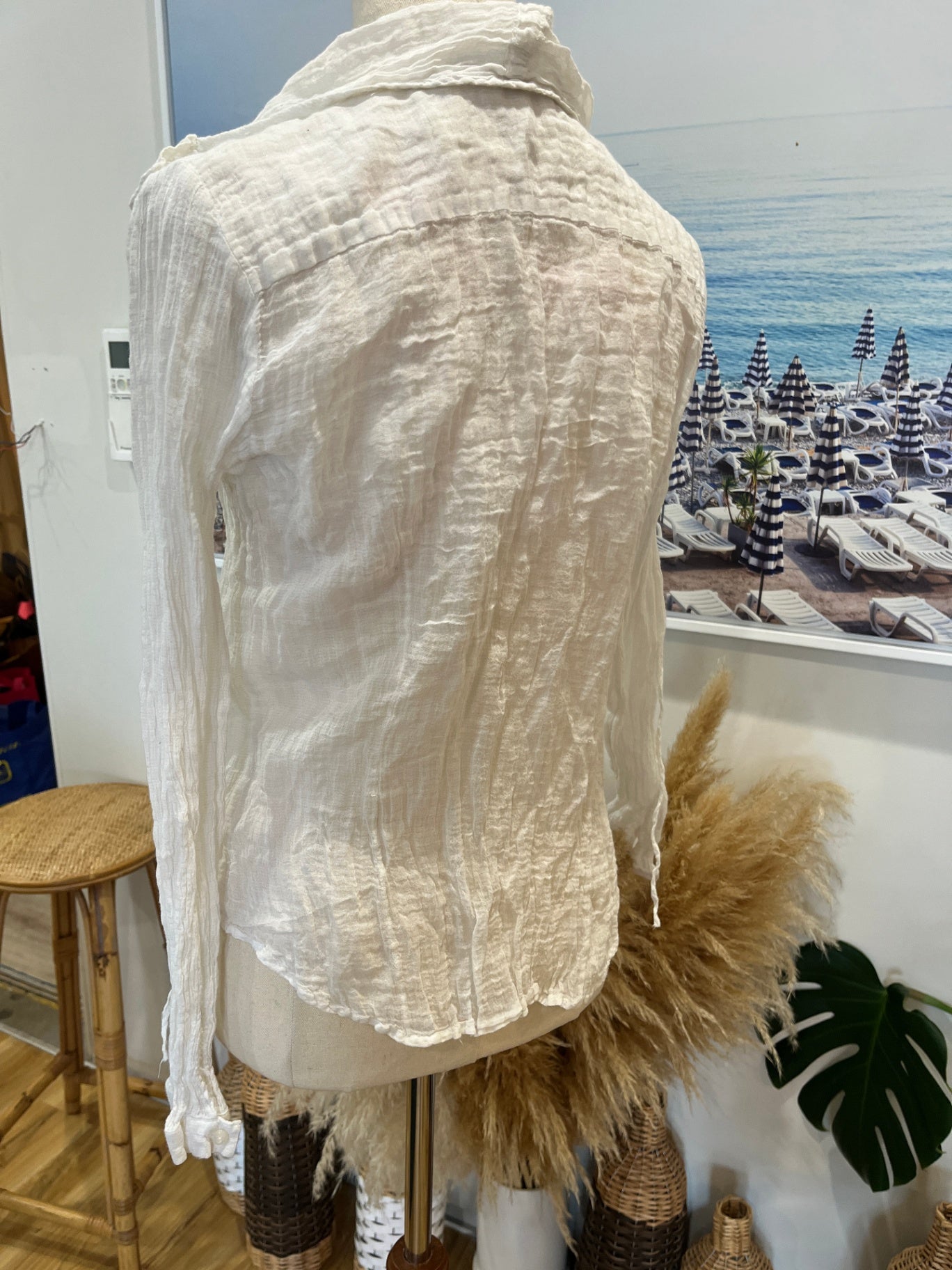 [SALE] White by Dutch Shirt Medium / Large Off-white/Beige