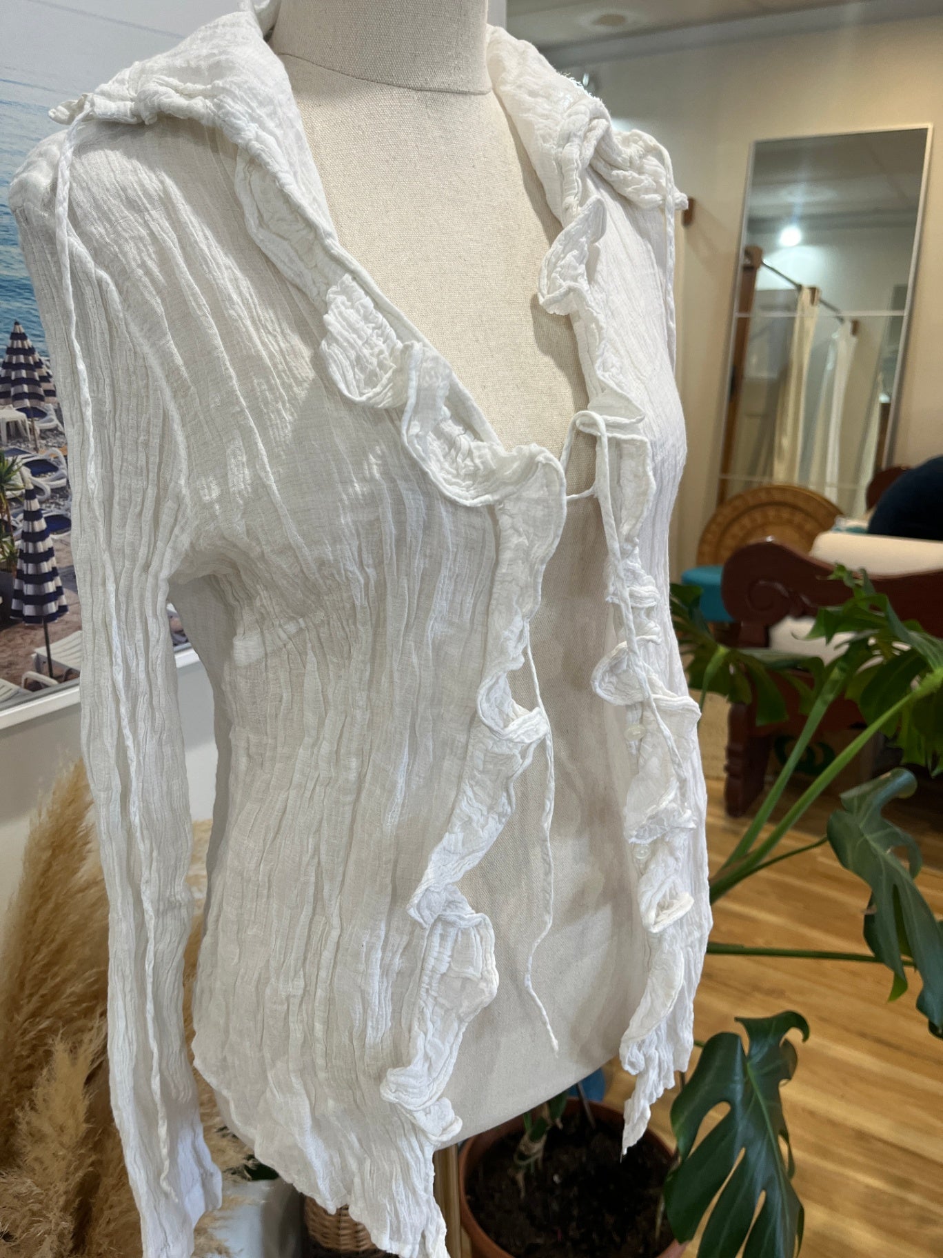 [SALE] White by Dutch Shirt Medium / Large Off-white/Beige