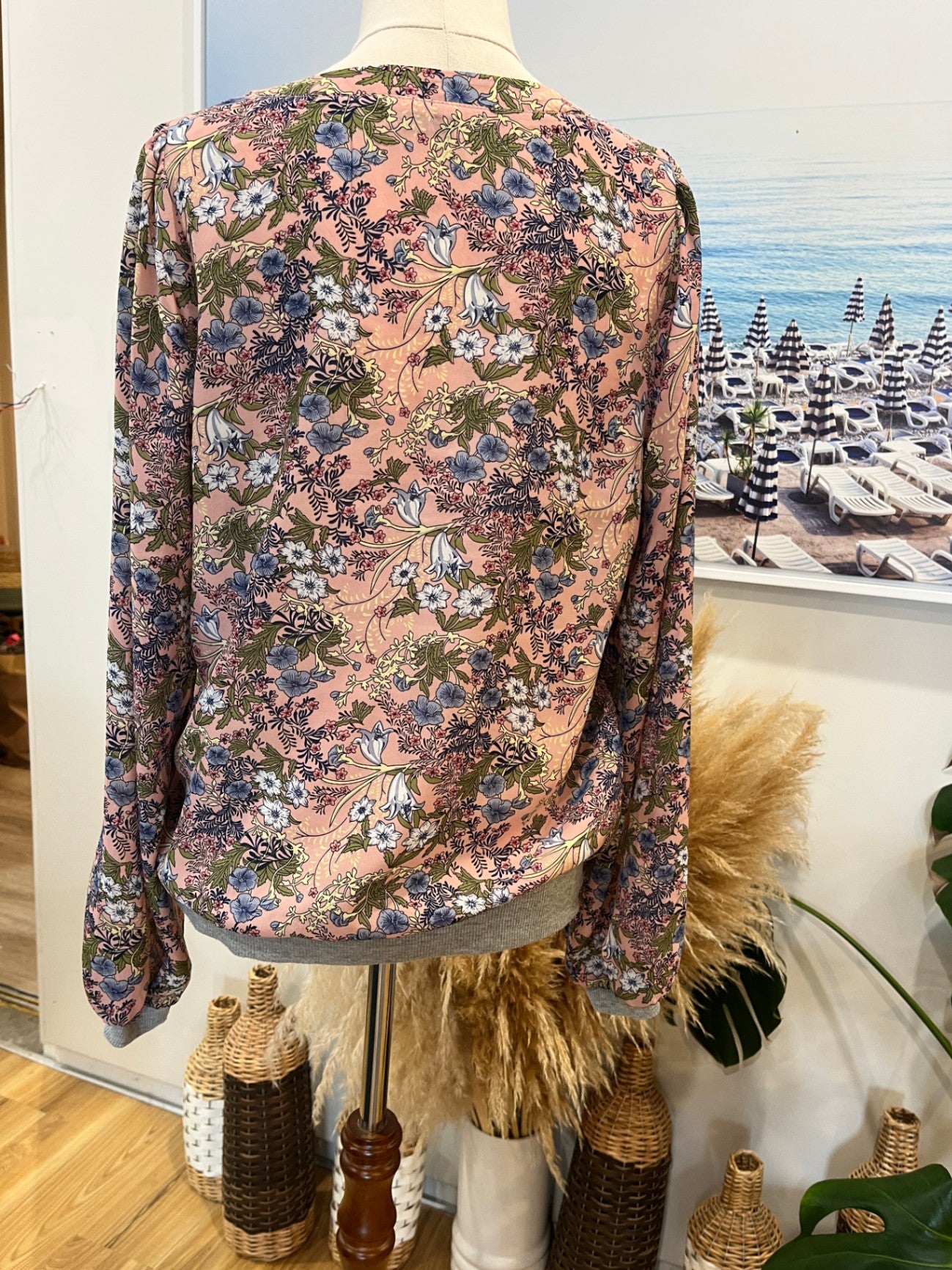 KETZ-KE Women's Top Blouse 8 Pink with multicolor floral pattern