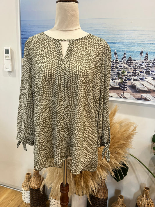 [SALE] WHISTLE Blouse 16 Beige and Khaki