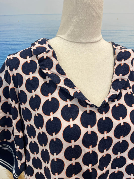 [SALE] TANTRUM Top 10 Pink and navy with a geometric pattern