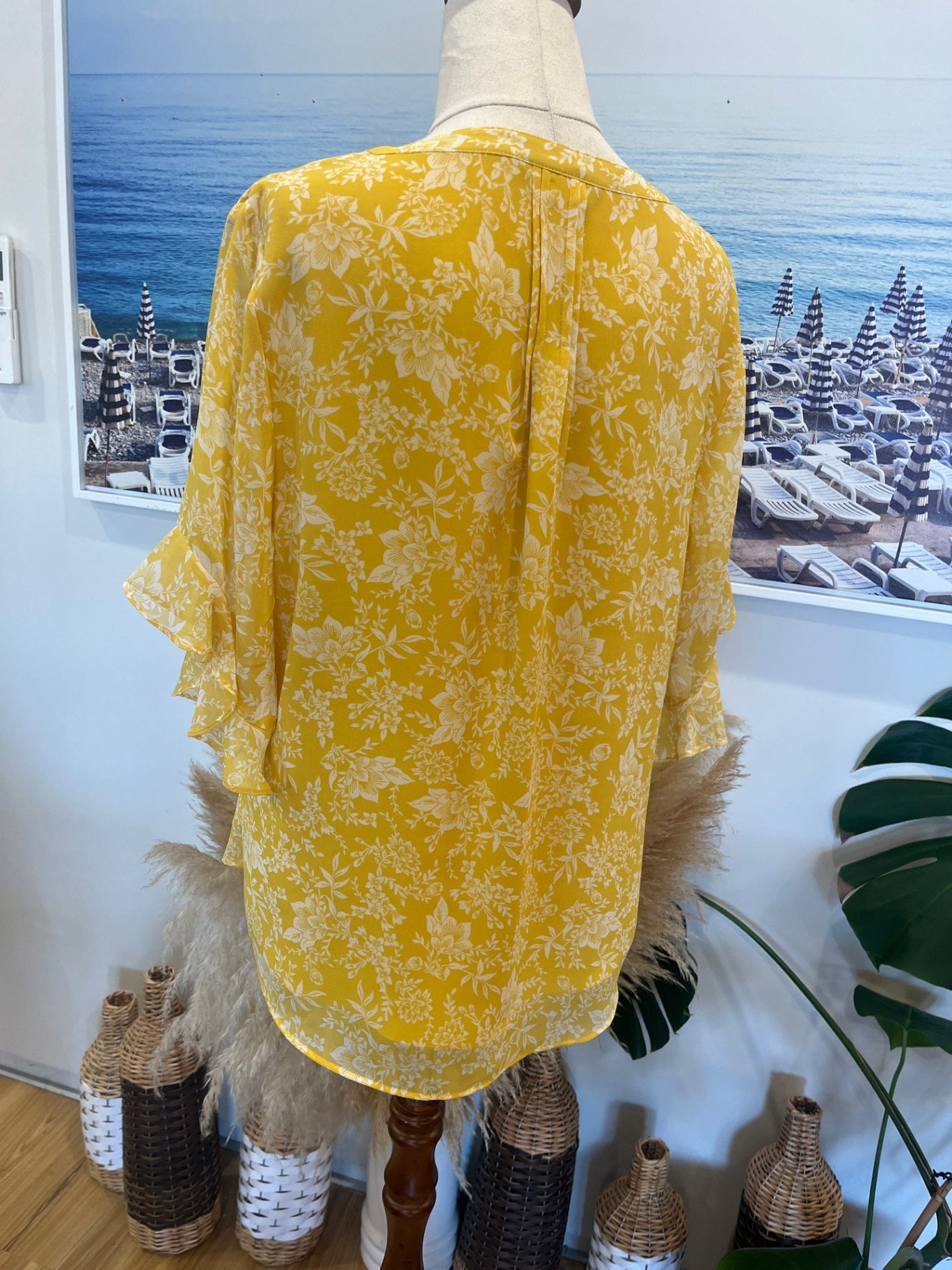 Jacqui E Blouse Yellow Floral Size 12