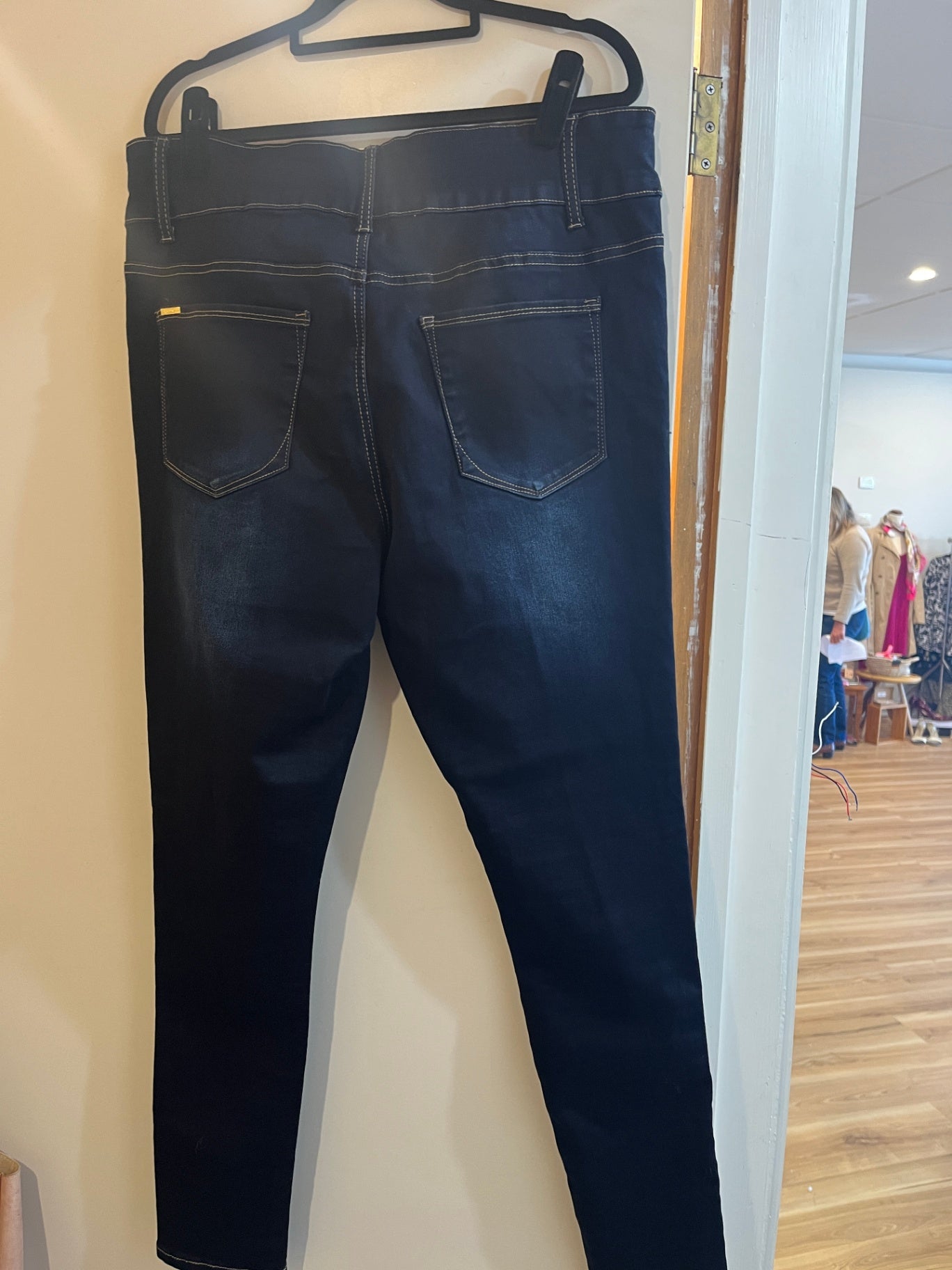 Chic Denim Jeans Dark Blue Size 14