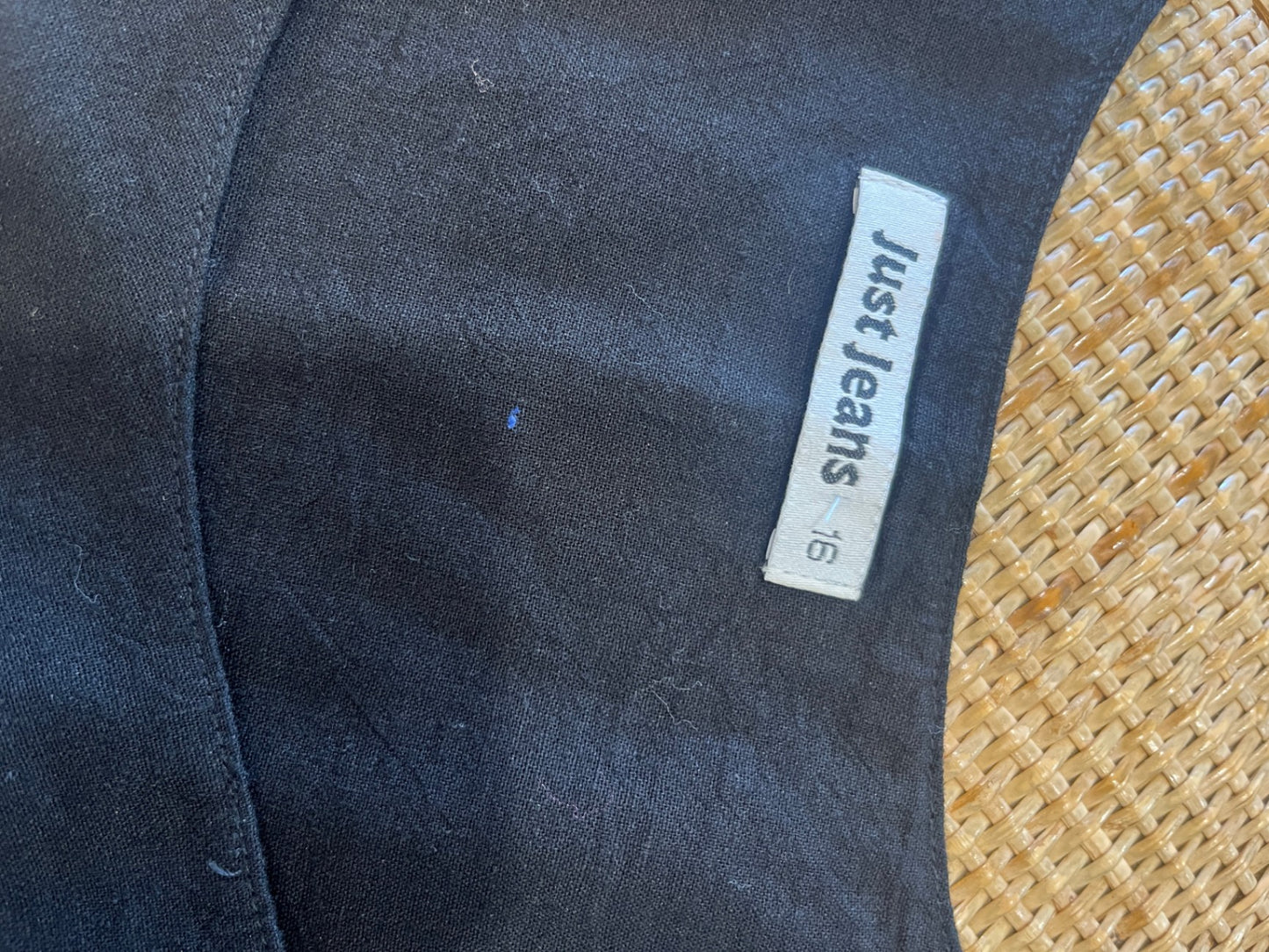 Just Jeans Singlet Black Size 16