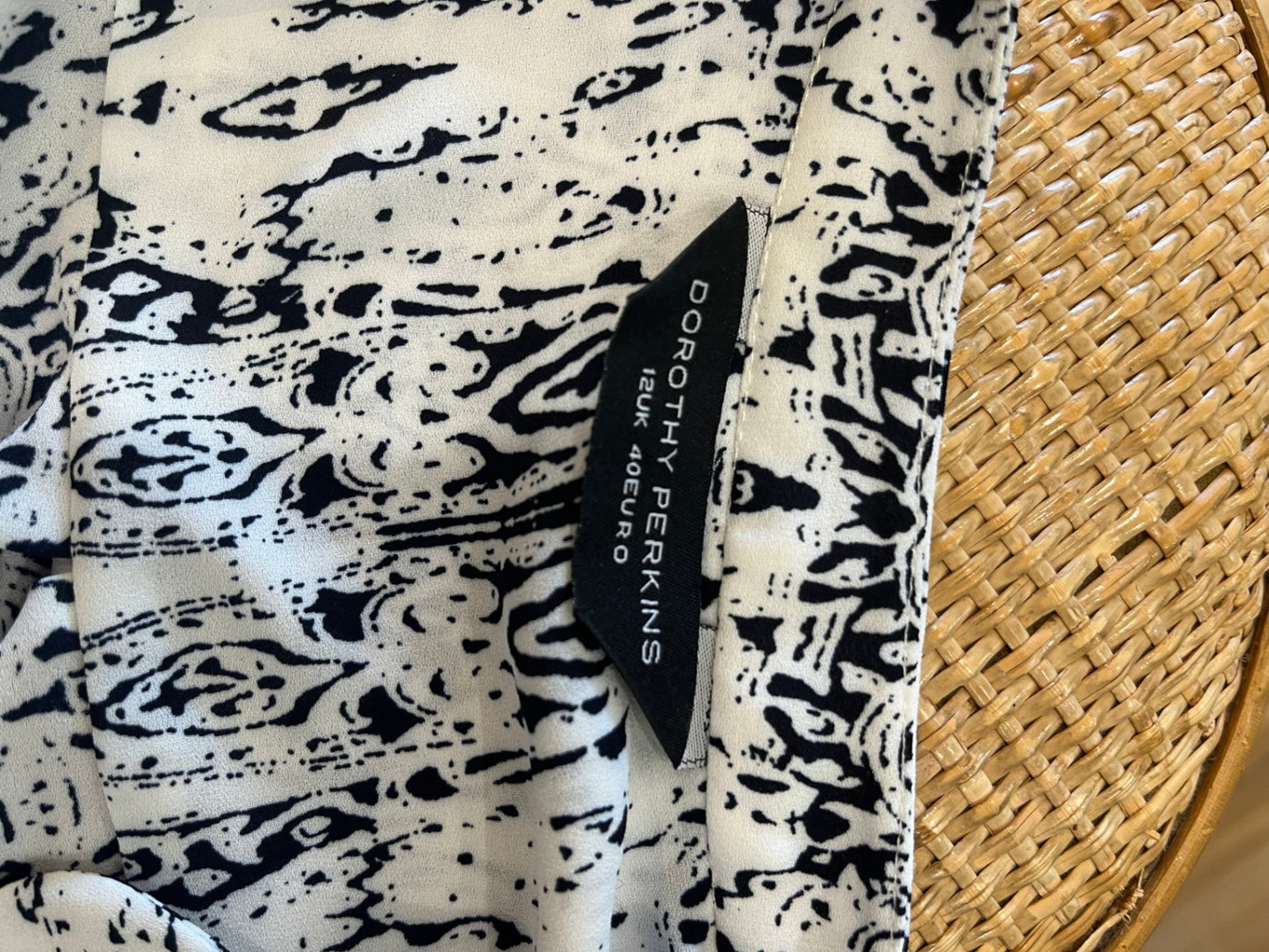 Dorothy Perkins Black and White Blouse Size 12
