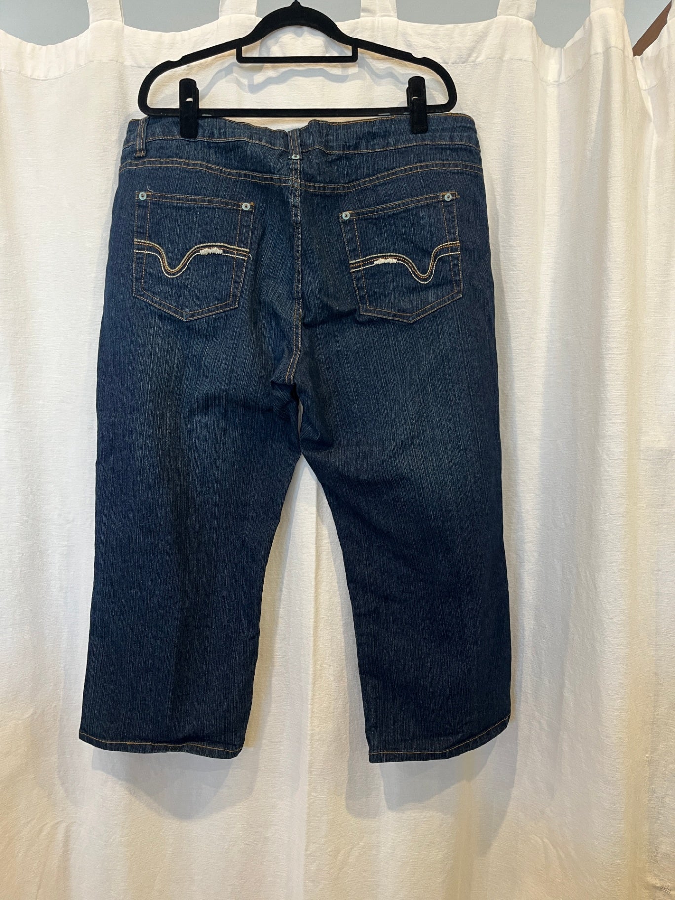 Millers Dark Blue 3/4 Jeans Size 20 