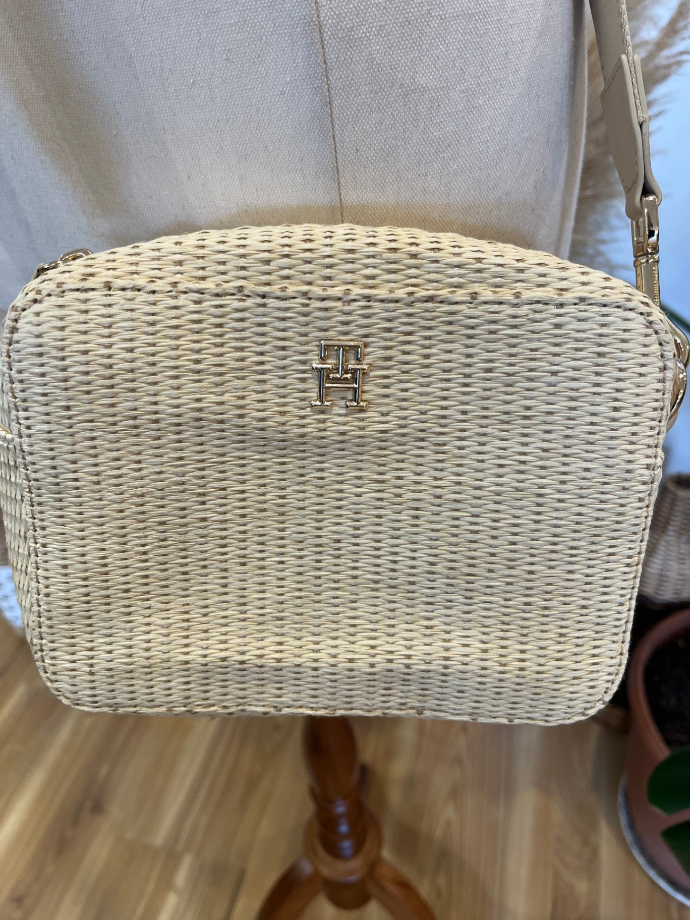 Tommy Hilfiger Woven Handbag