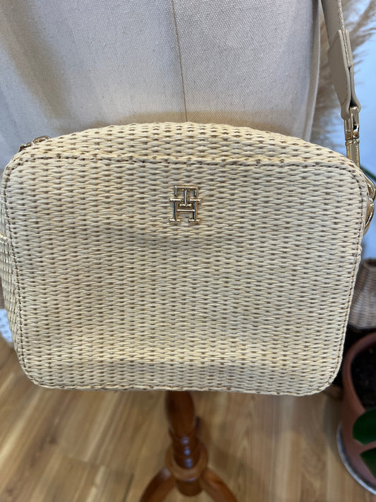 [SALE] Tommy Hilfiger Woven Handbag