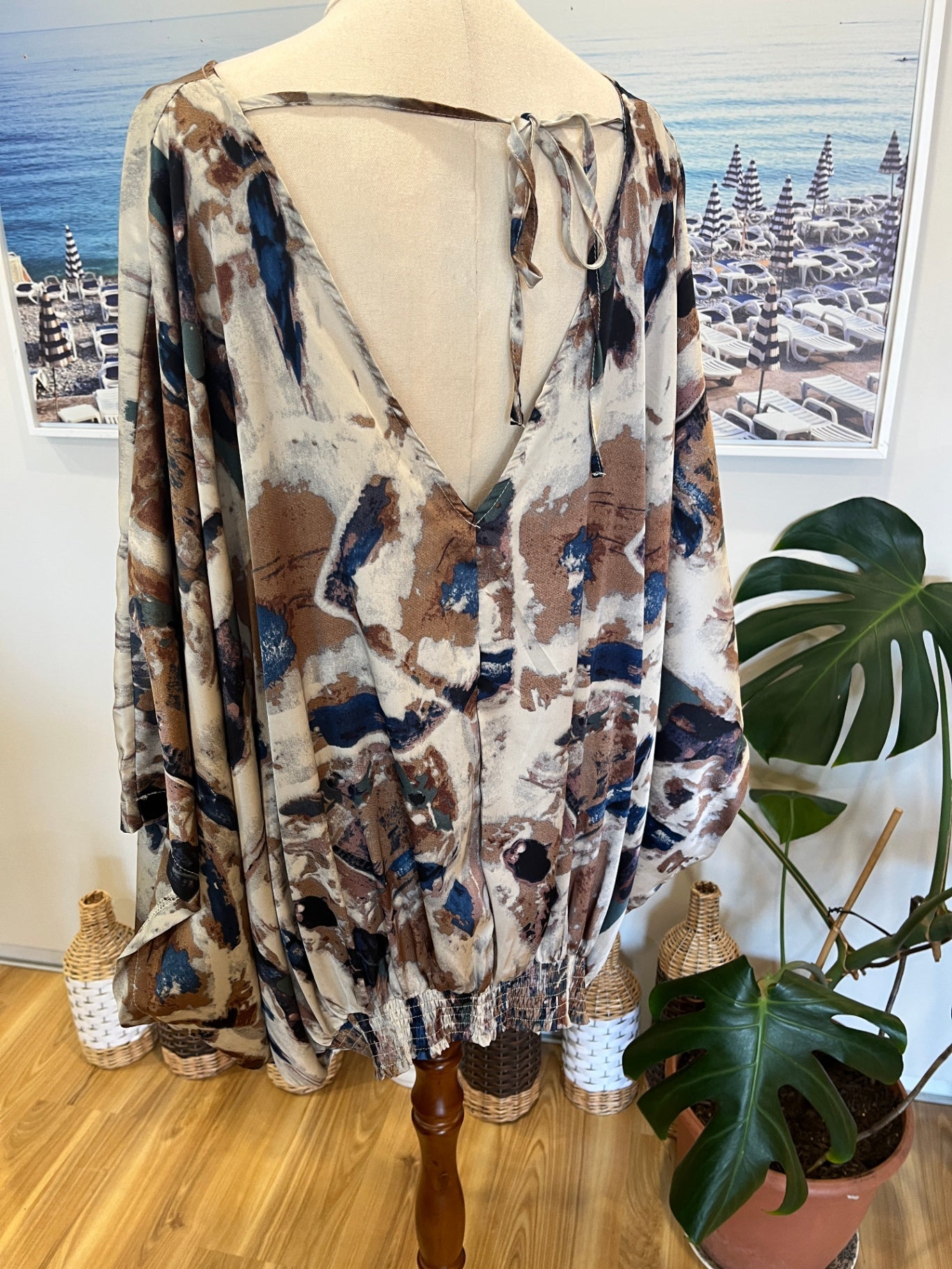[SALE] Batwing Style Blouse Brown/Blue/Cream XL