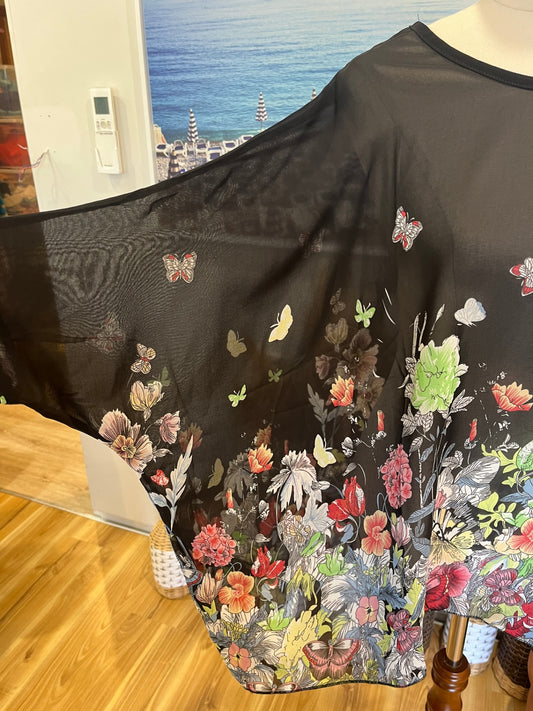 [SALE] Black Blouse with Butterflies and Floral Print XL