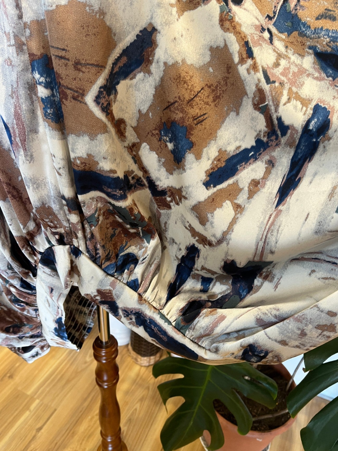[SALE] Batwing Style Blouse Brown/Blue/Cream XL