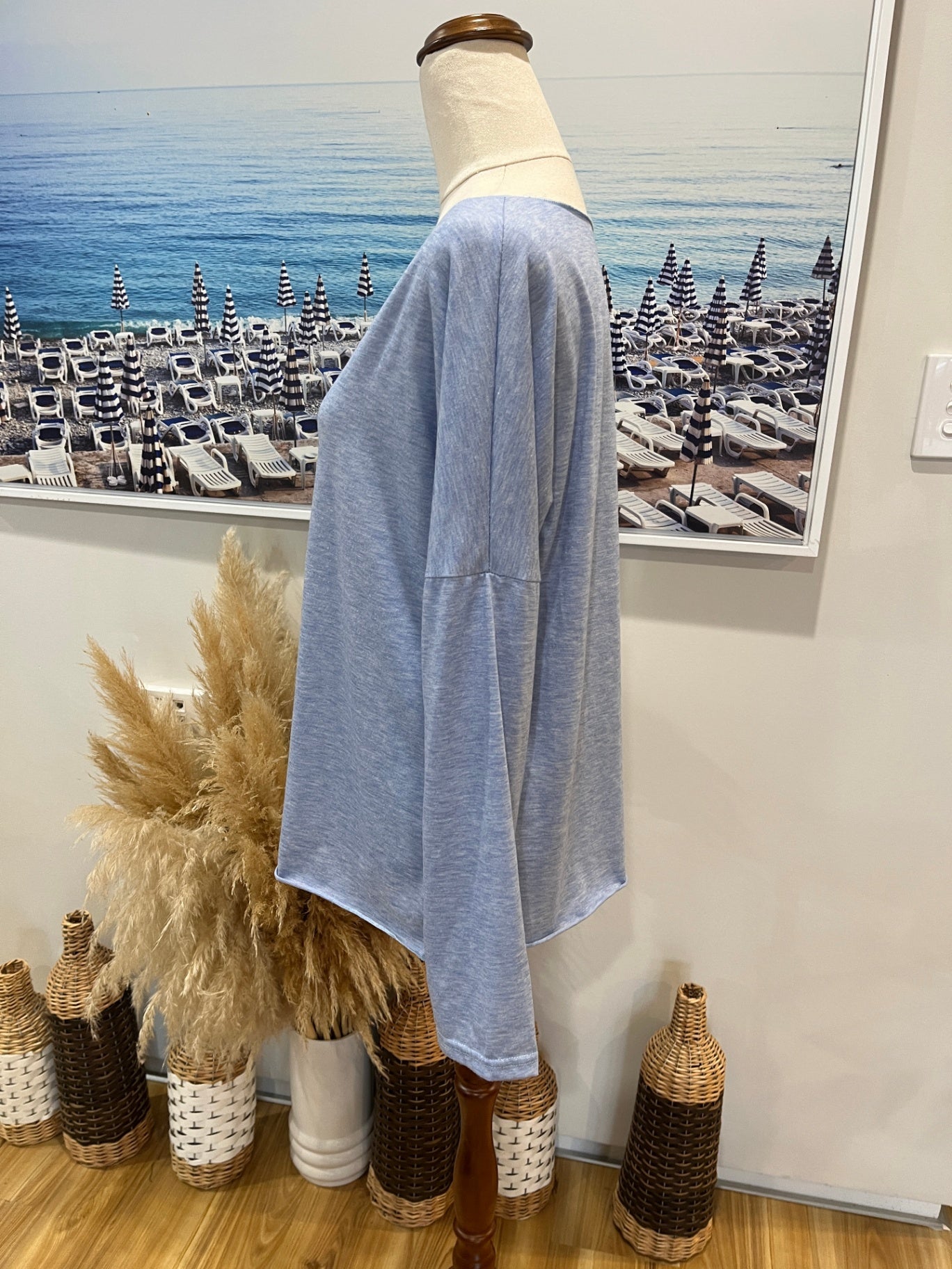 Long-sleeve Top in soft Light Blue
