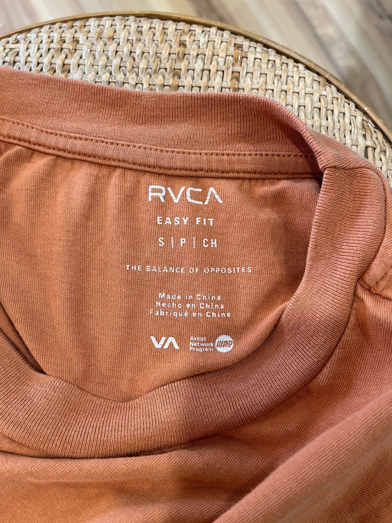 RVCA T-Shirt Rust Colored