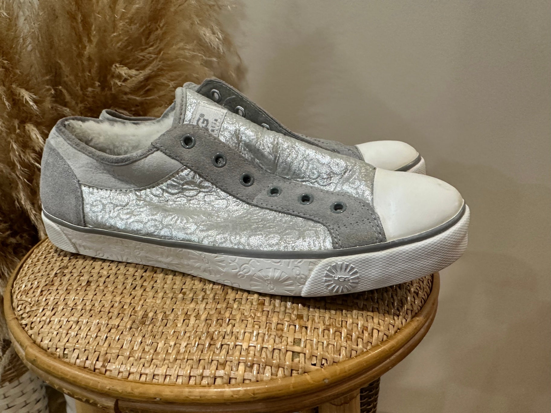 UGG Sneakers White/Silver Size 40 