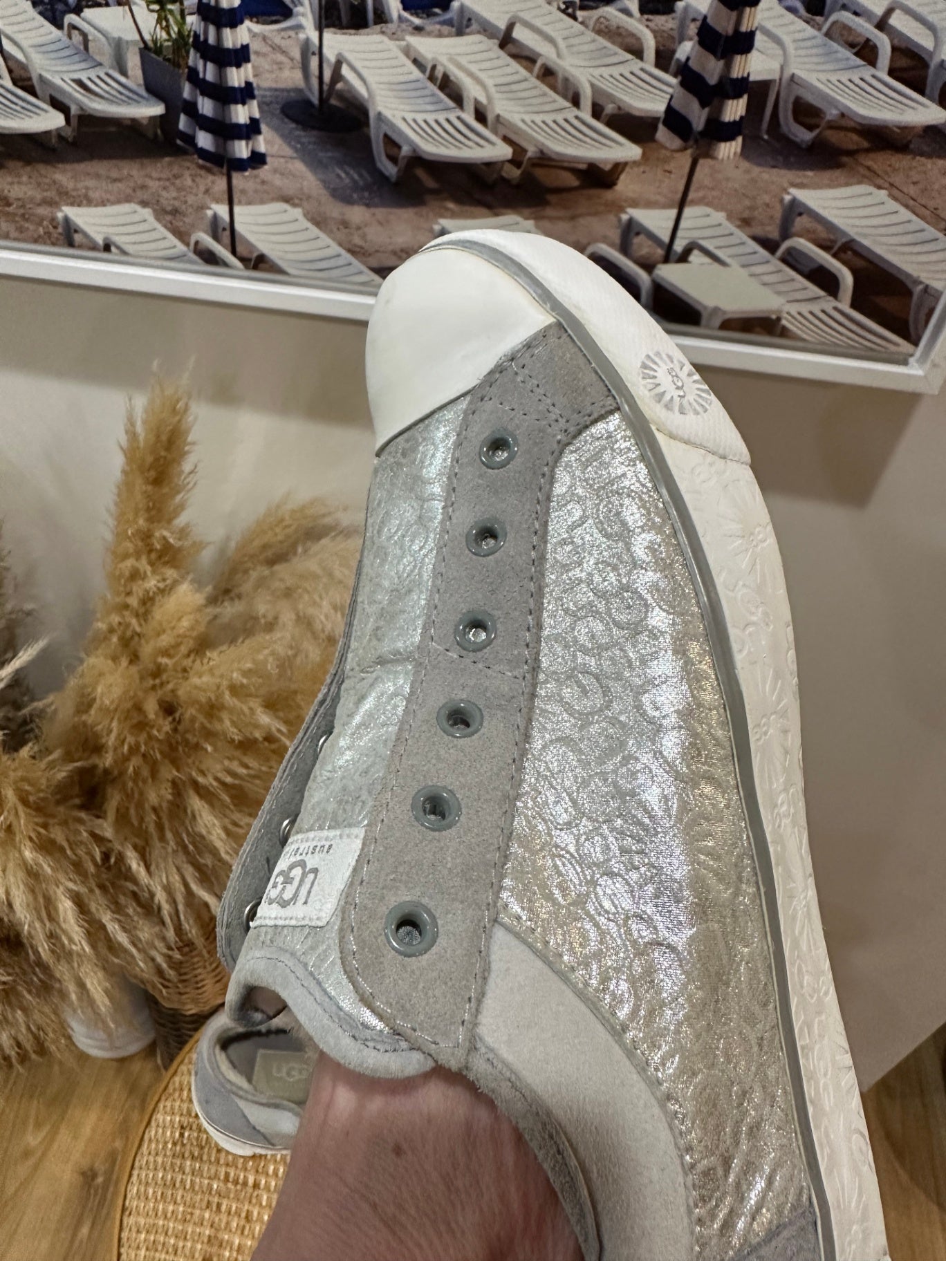 UGG Sneakers White/Silver Size 40 