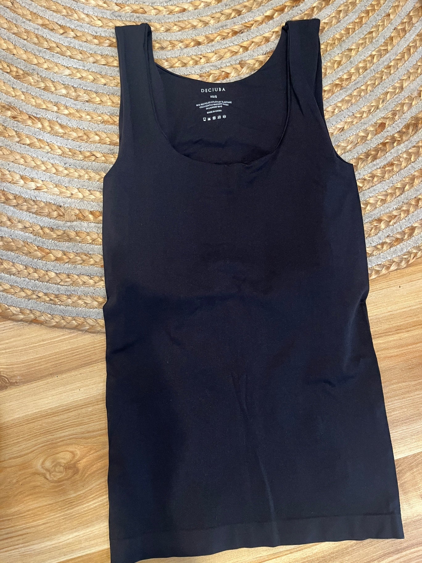 DECIUBA Singlet Black Top XS/S 
