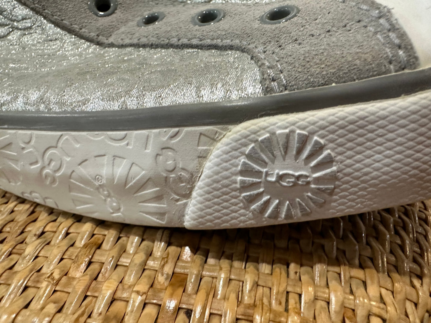 UGG Sneakers White/Silver Size 40 