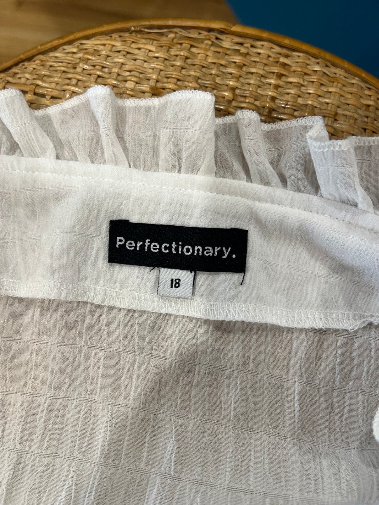 Perfectionary White Top Size 18