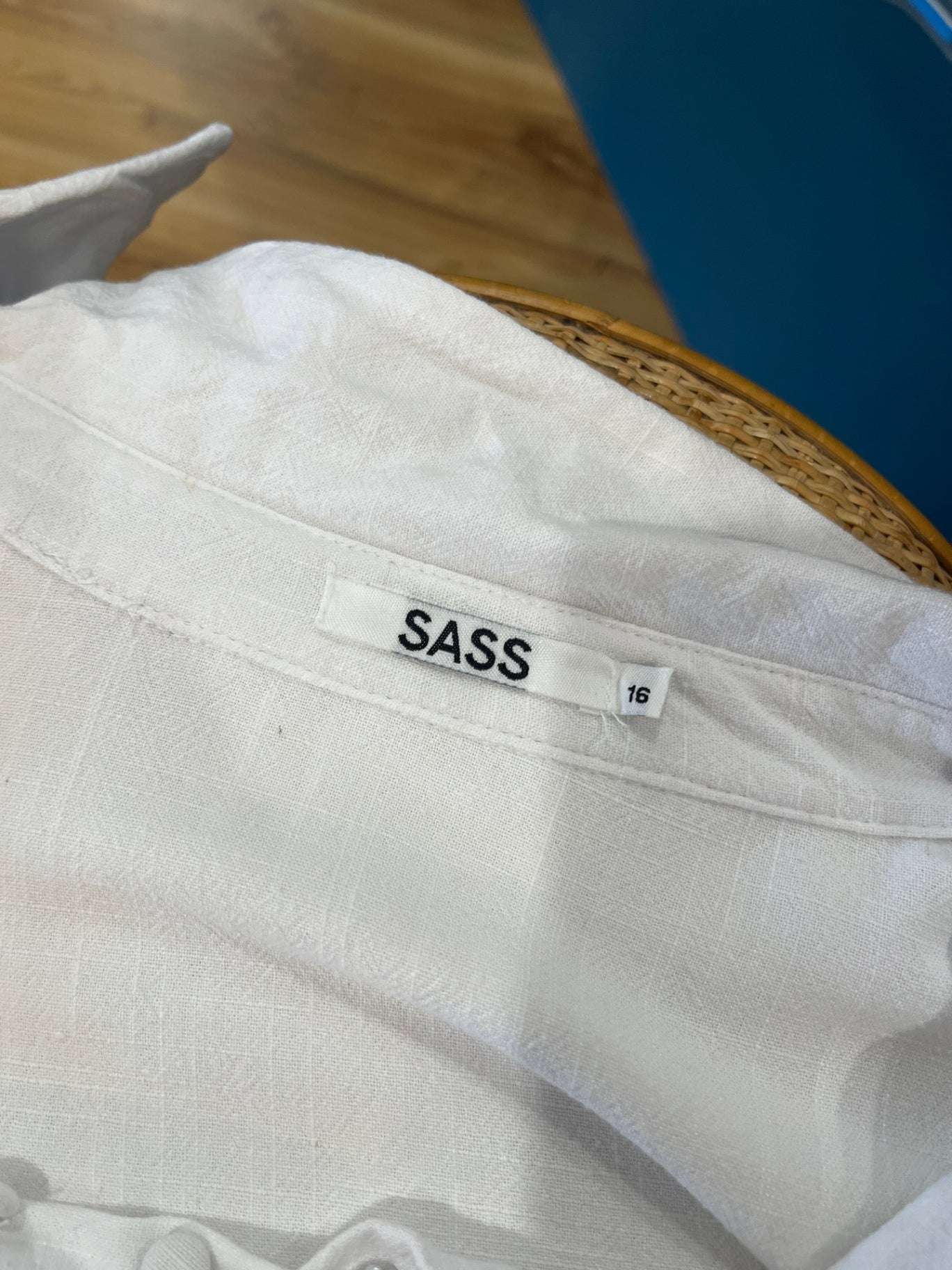SASS Shirt White Longsleeve Size 16