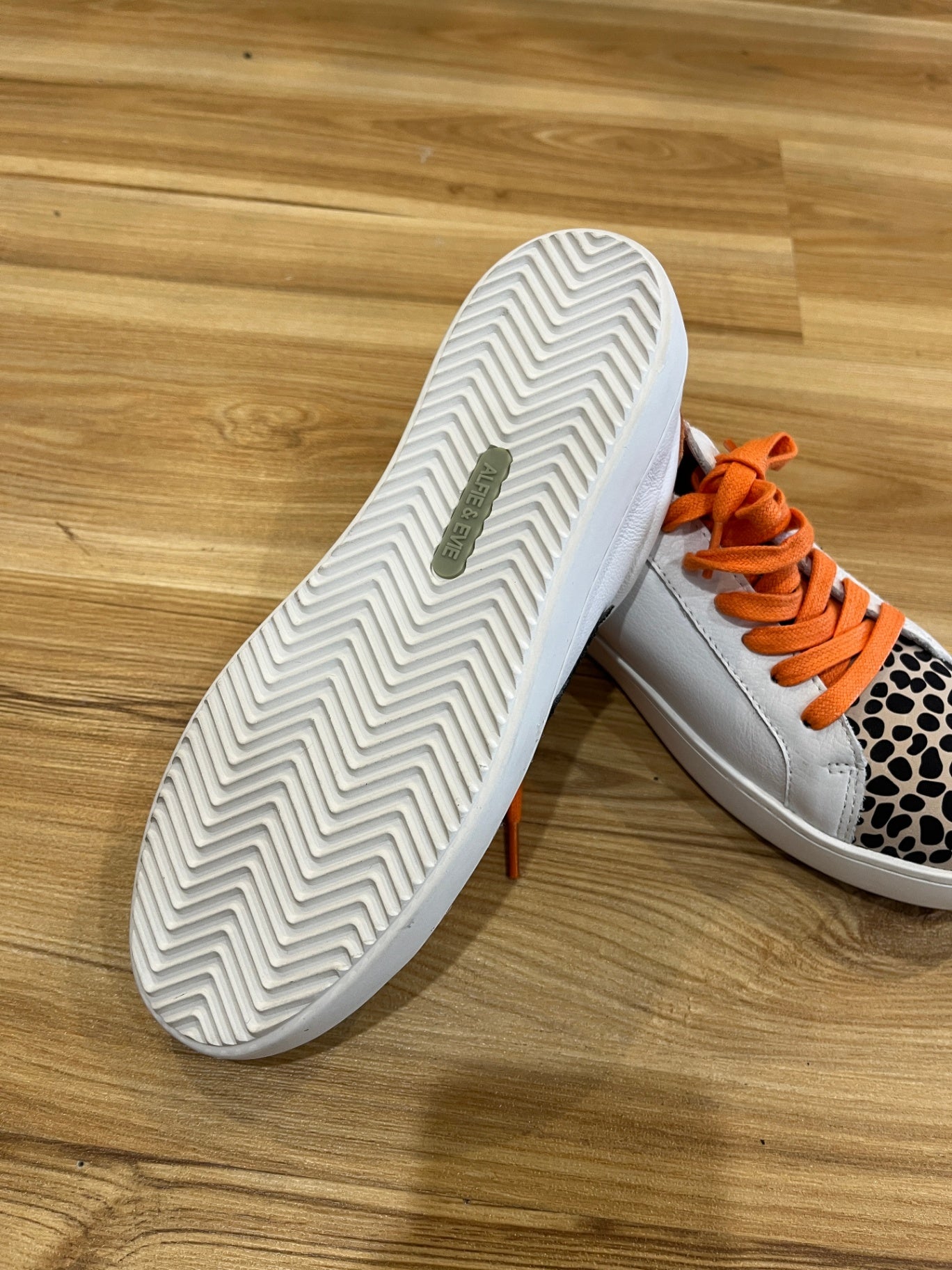 Alfie & Evie Sneakers White/Orange Size 39