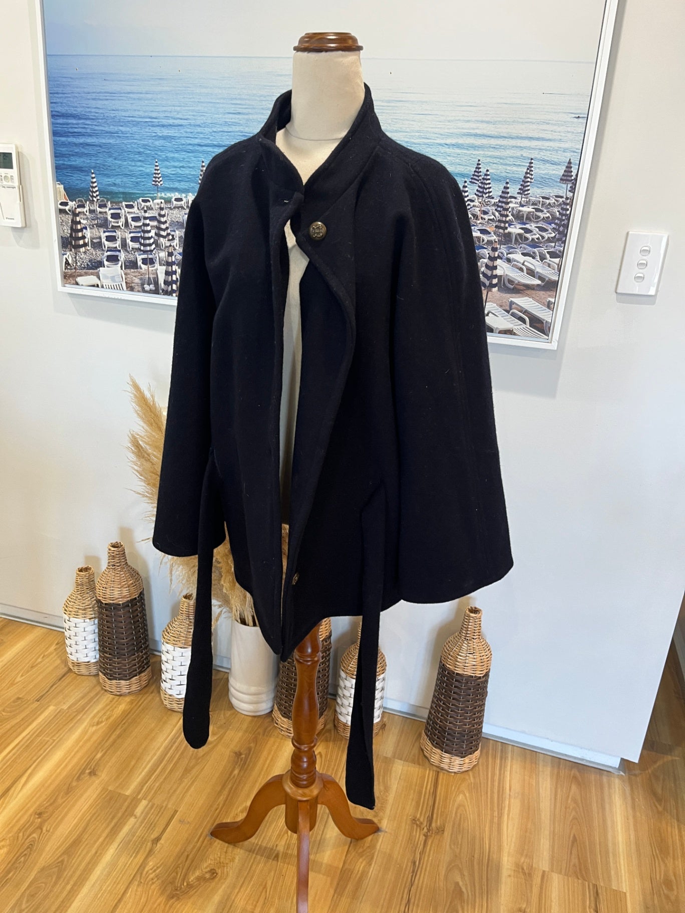 Elegant Navy Cape Coat – Timeless Winter Chic