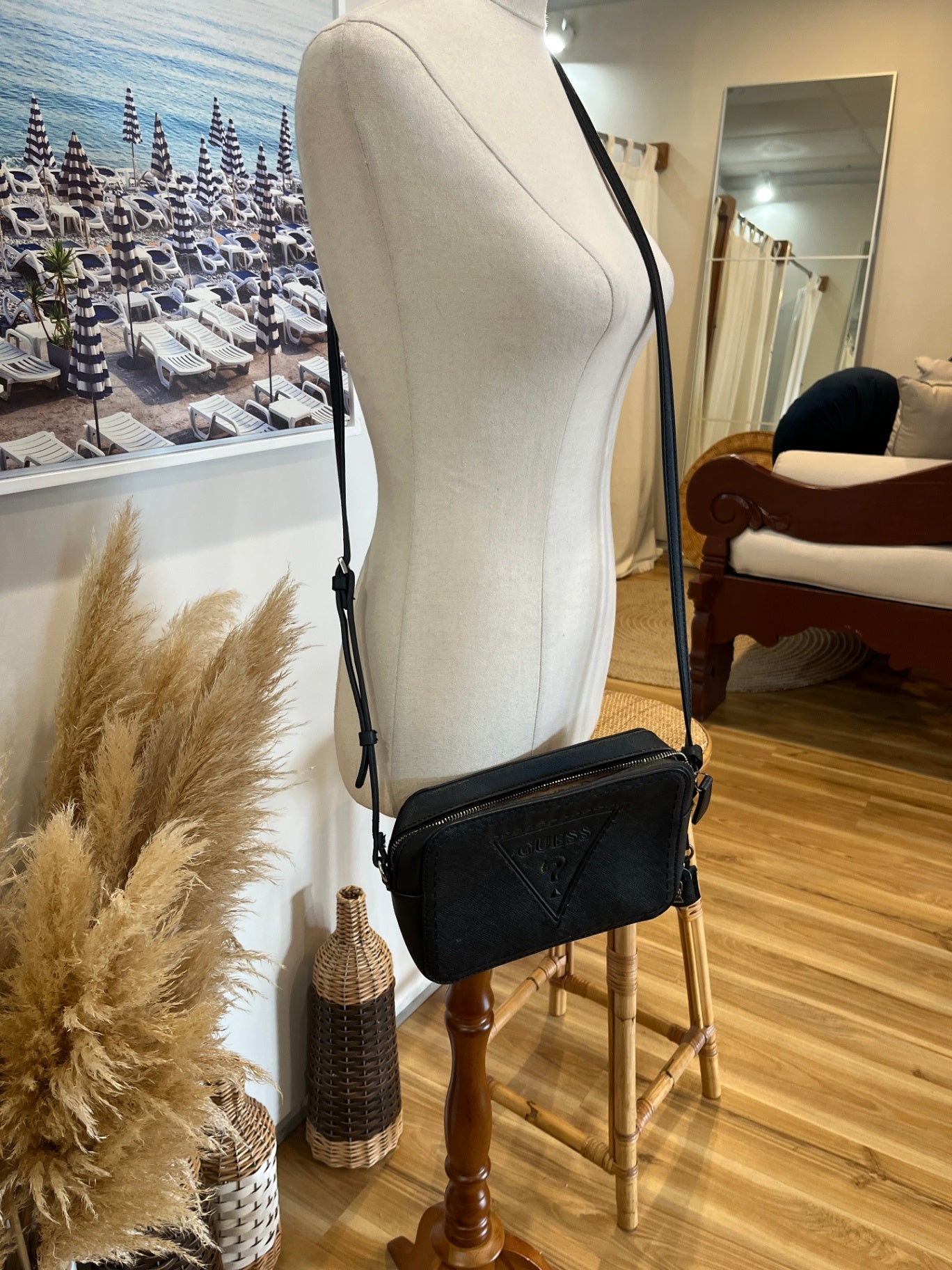 GUESS Black Shoulder Bag 