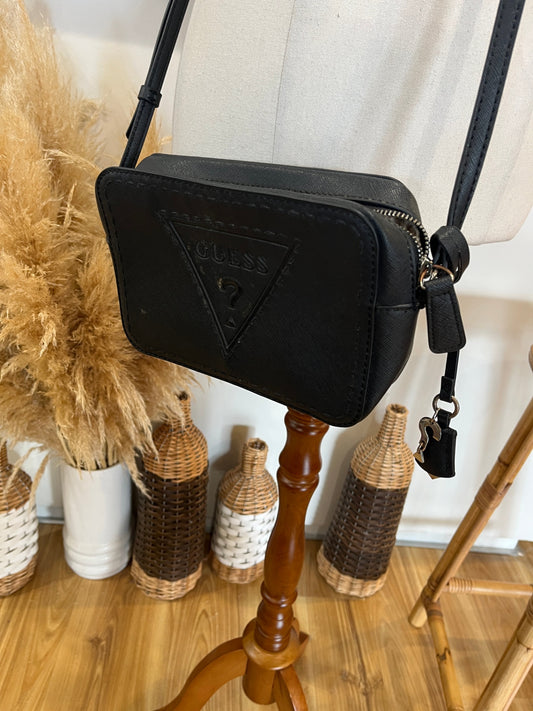 GUESS Black Shoulder Bag 