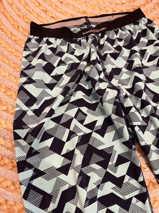 Kathmandu Leggings Black/White Triangle Design 8