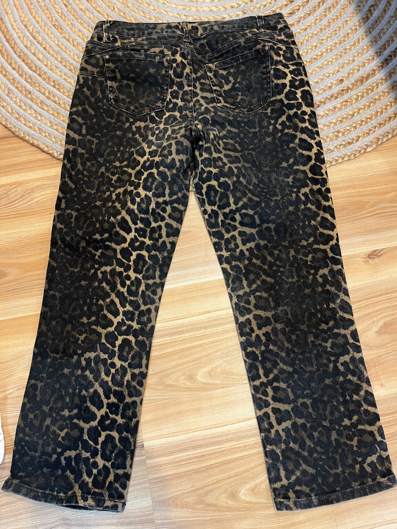 Twin Lakes Leopard Print Pants Size 14