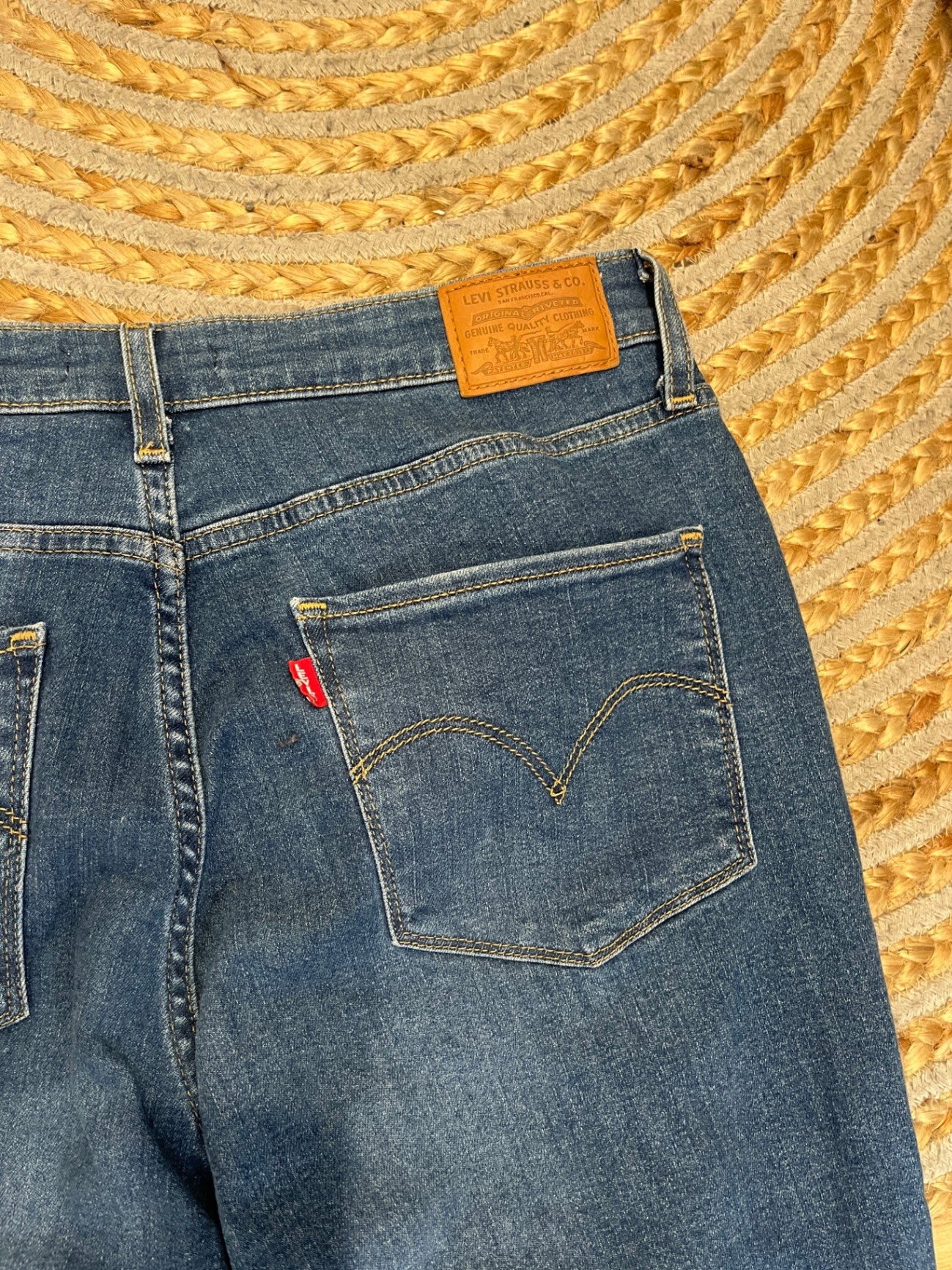 Levi's 721  High Rise Skinny Jeans Size 31
