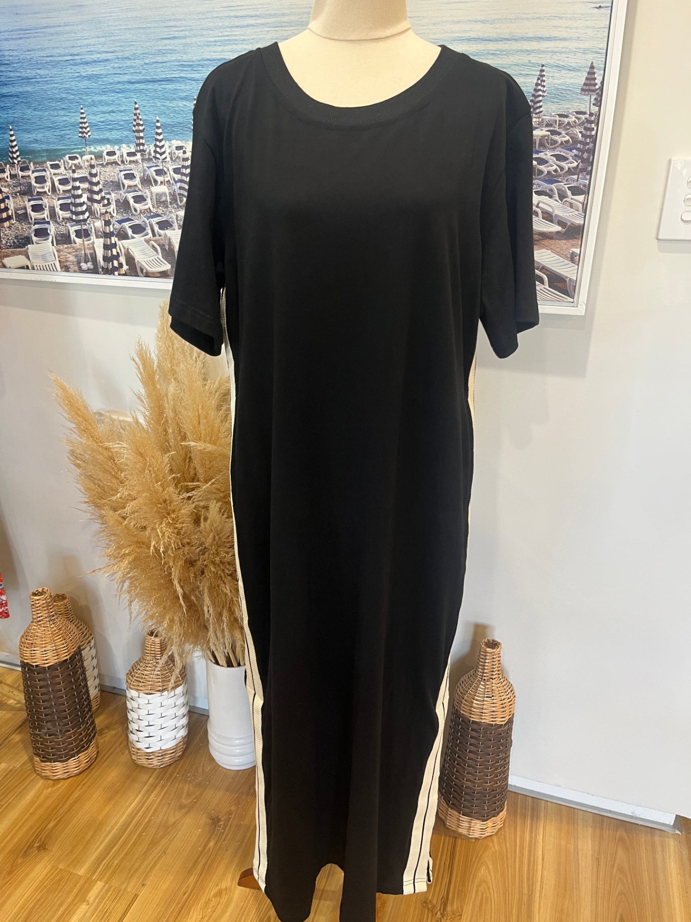 LABEL OF LOVE Black Dress w/Cream Piping and Pockets Large 