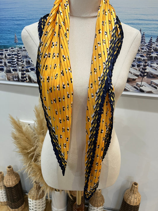 Yellow Pleated Scarf w/floral Pattern