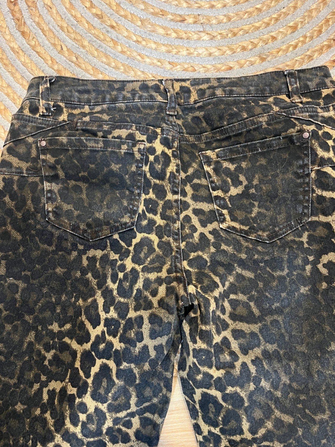 Twin Lakes Leopard Print Pants Size 14