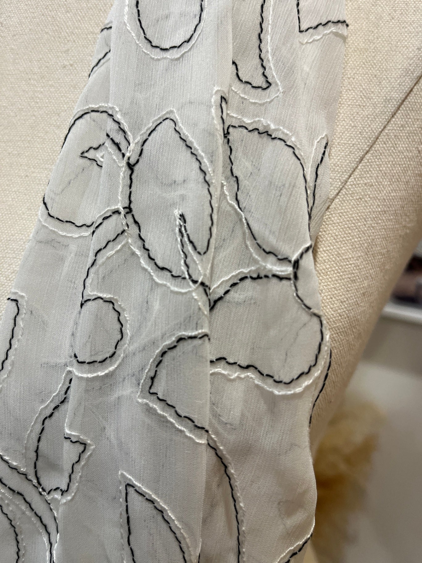 Black & White Floral Stitching Scarf