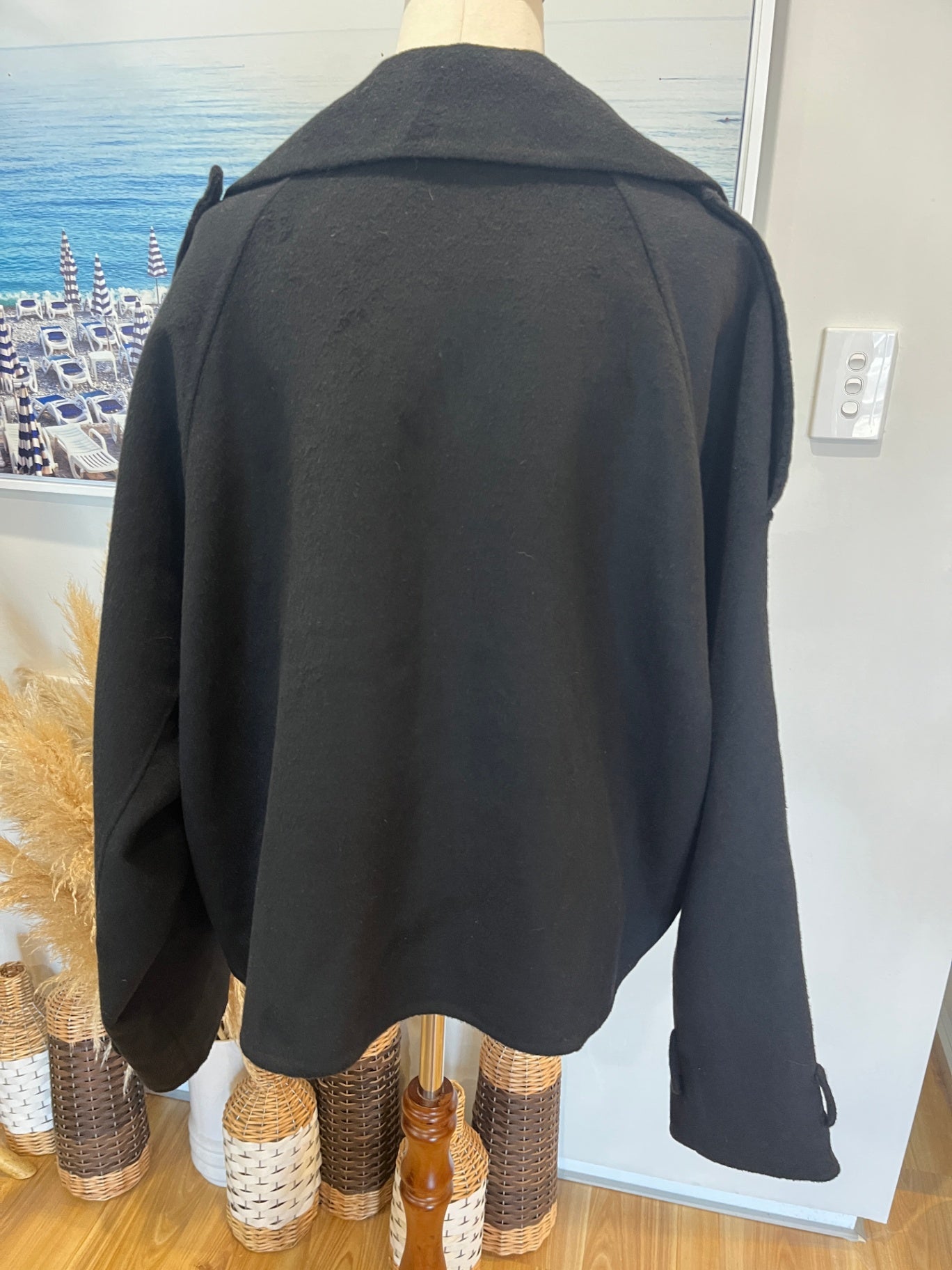 DECJUBA Black Crop Jacket Large 